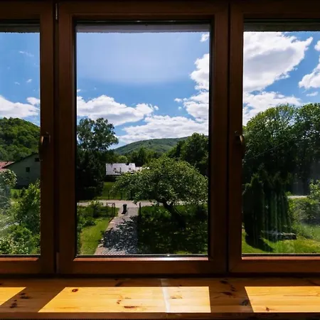 Apartament Latynoskii Nad Wisla Z Ogrodem * ウストロン