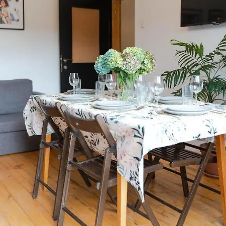 アパート Apartament Latynoskii Nad Wisla Z Ogrodem
