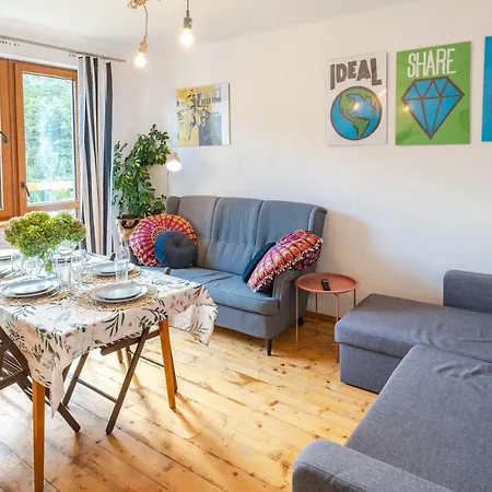アパート Apartament Latynoskii Nad Wisla Z Ogrodem